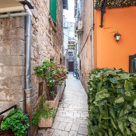 Dc II Downtown Apartment Rovinj Exterior foto