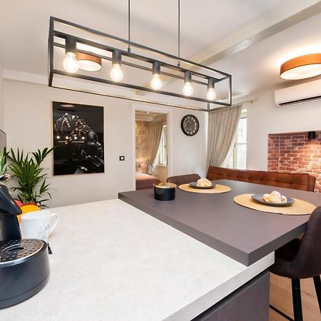Dc II Downtown Apartment Rovinj Exterior foto