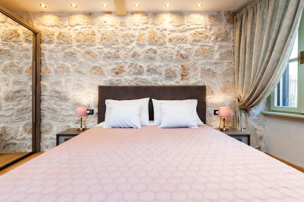Dc II Downtown Apartment Rovinj Exterior foto