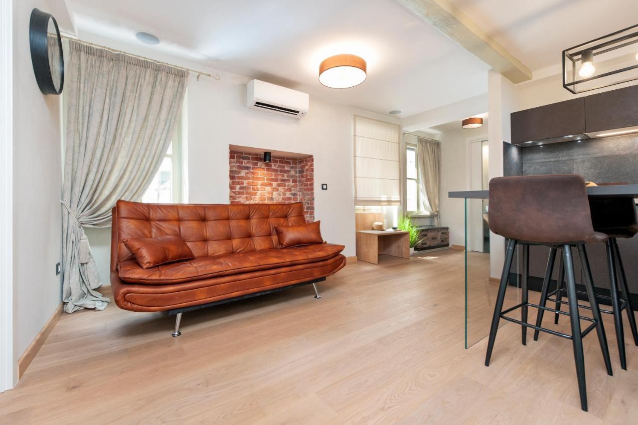 Dc II Downtown Apartment Rovinj Exterior foto