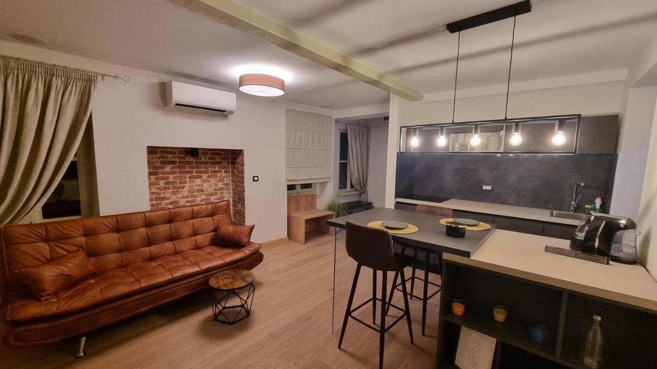 Dc II Downtown Apartment Rovinj Exterior foto